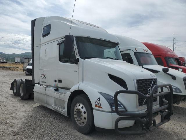 2024 VOLVO VNR — VIN 4V4WC9EH2RN645886