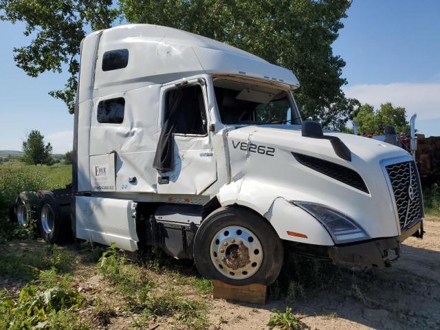 2025 VOLVO VNL — VIN 4V4NC9EJ8SN688262