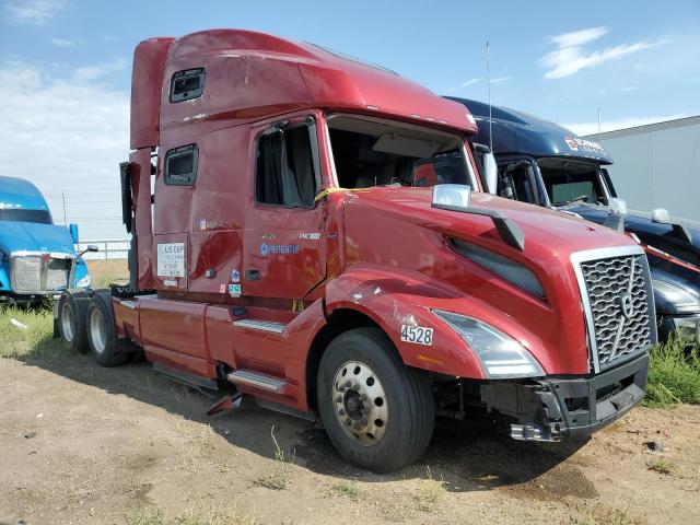 2023 VOLVO VN — VIN 4V4NC9EH2PN624528