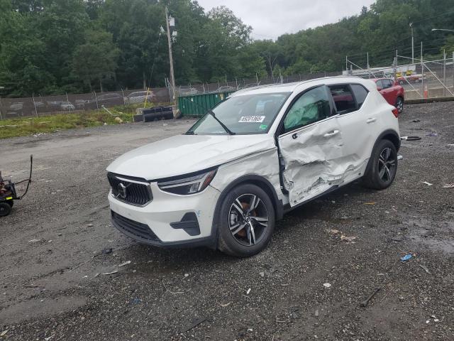 2025 VOLVO XC40 CORE — VIN YV4L12UJ2S2575195