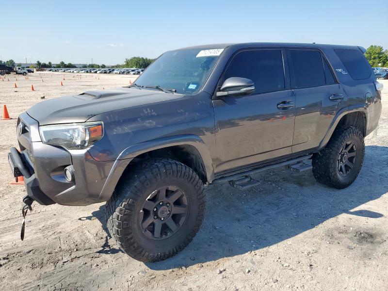 2020 TOYOTA 4RUNNER SR — VIN JTEBU5JR4L5772351