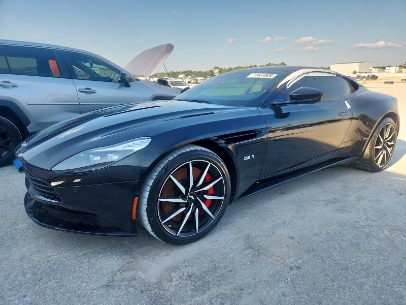 2018 ASTON MARTIN DB11 — VIN SCFRMFAV8JGL03692