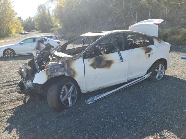 2018 VOLVO S60 DYNAMI — VIN YV140MTL9J2458828