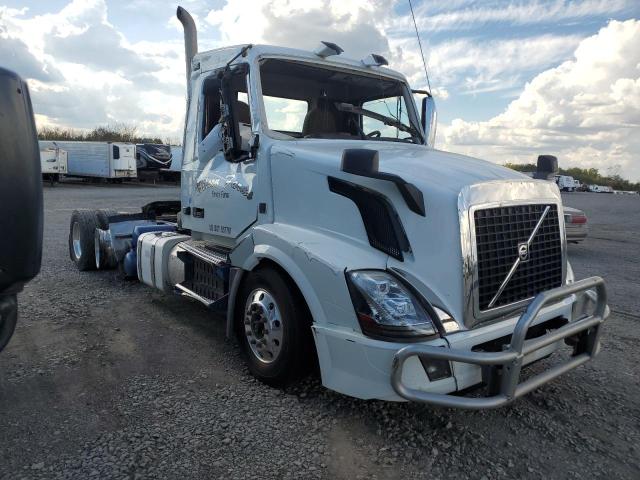 2017 VOLVO VNL — VIN 4V4NC9EH1HN983368
