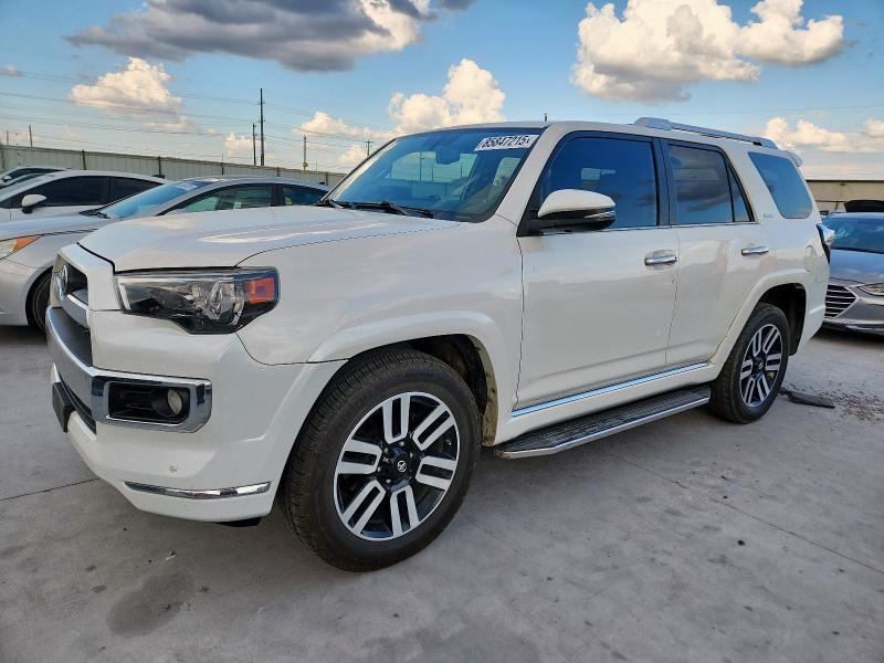 2018 TOYOTA 4RUNNER SR — VIN JTEZU5JRXJ5185311
