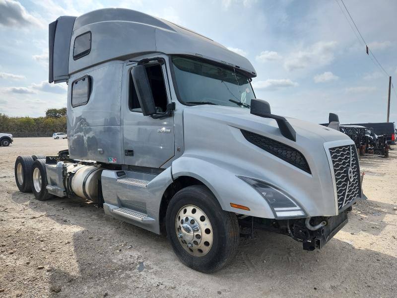 2022 VOLVO VNL — VIN 4V4NC9EHXNN603911