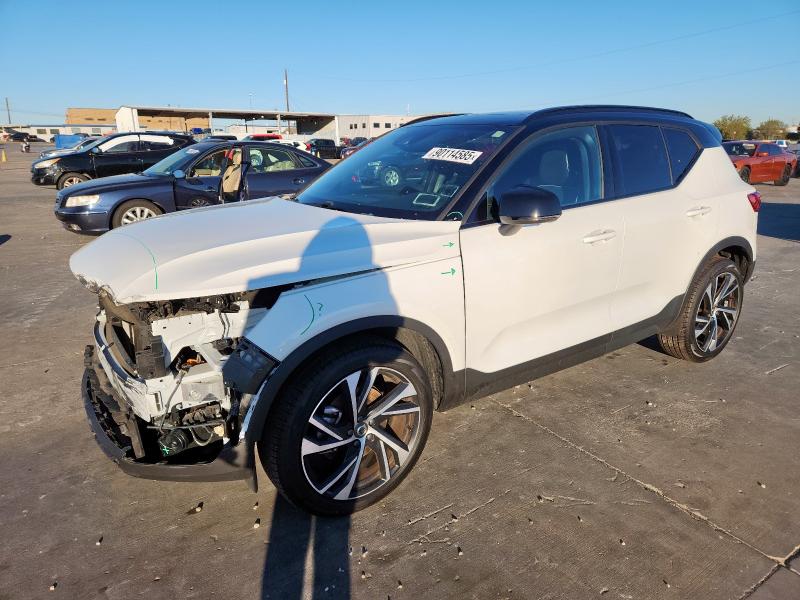 2021 VOLVO XC40 T5 — VIN YV4162UM8M2499388
