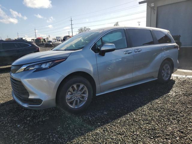 2025 TOYOTA SIENNA LE — VIN 5TDKRKEC7SS264507