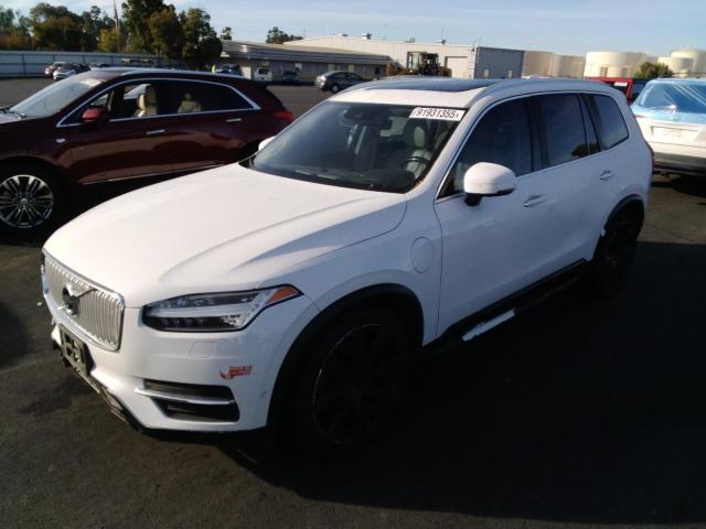 2017 VOLVO XC90 T8 — VIN YV4BC0PL6H1184220