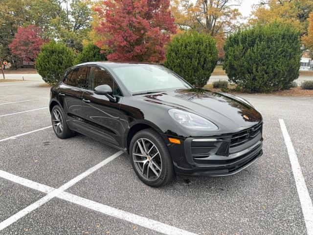 2024 PORSCHE MACAN BASE — VIN WP1AA2A52RLB02370
