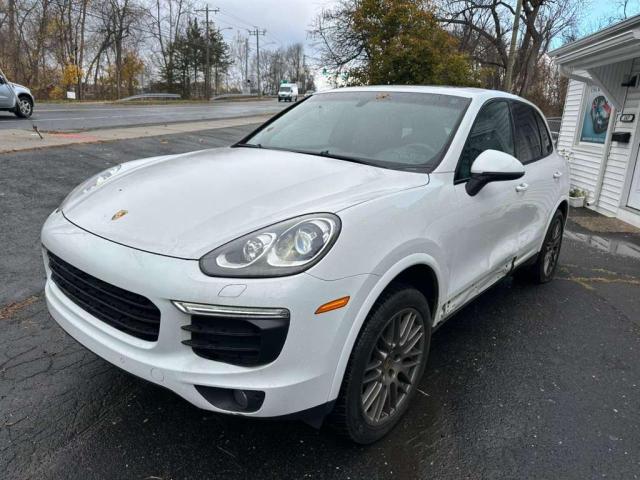 2017 PORSCHE CAYENNE — VIN WP1AA2A20HKA82954