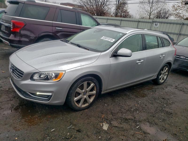 2016 VOLVO V60 T5 PRE — VIN YV140MEK5G1301414